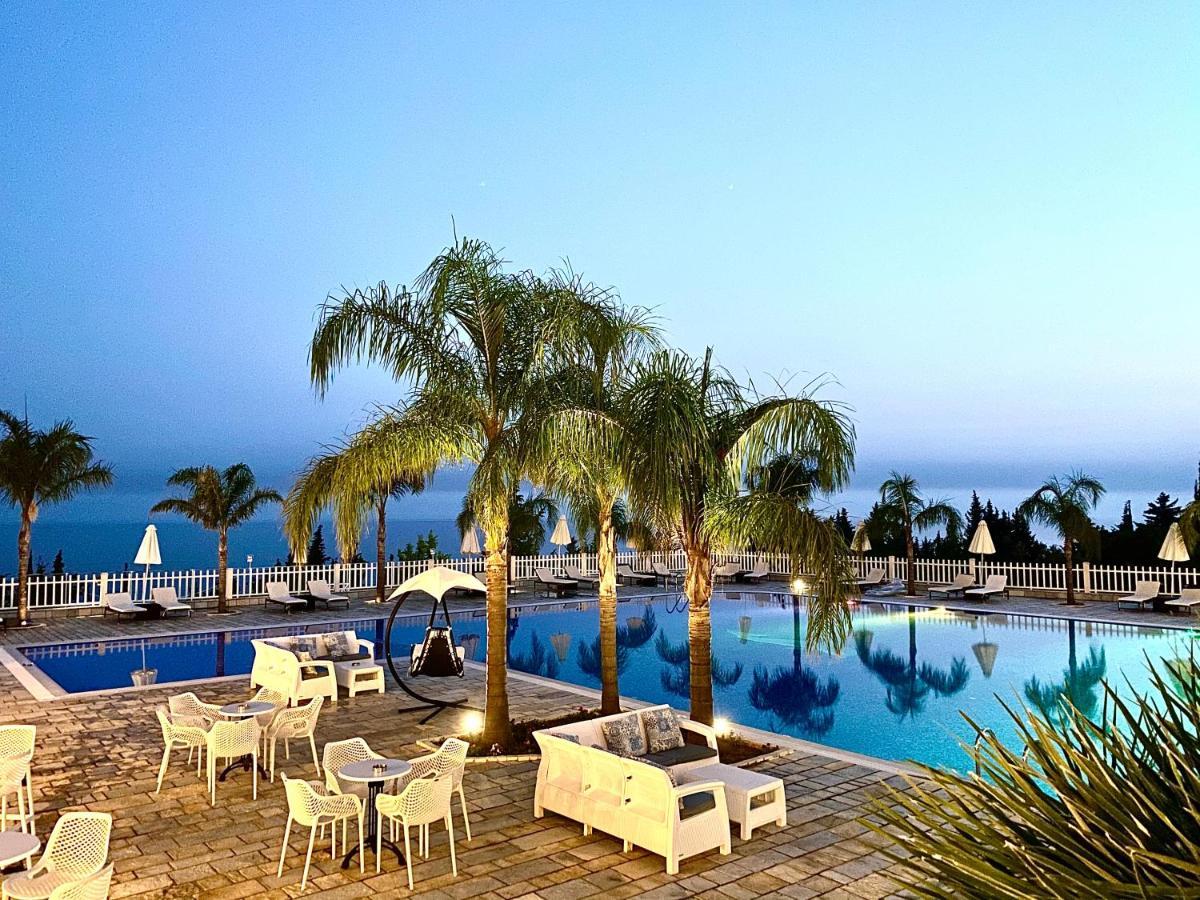 Elysium 5* Dhermi