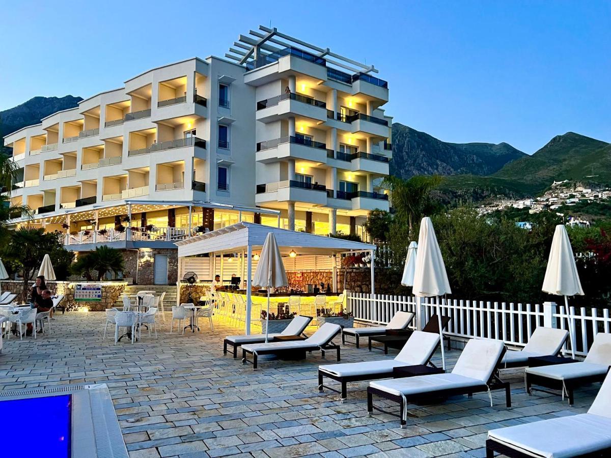 Elysium 5* Dhermi
